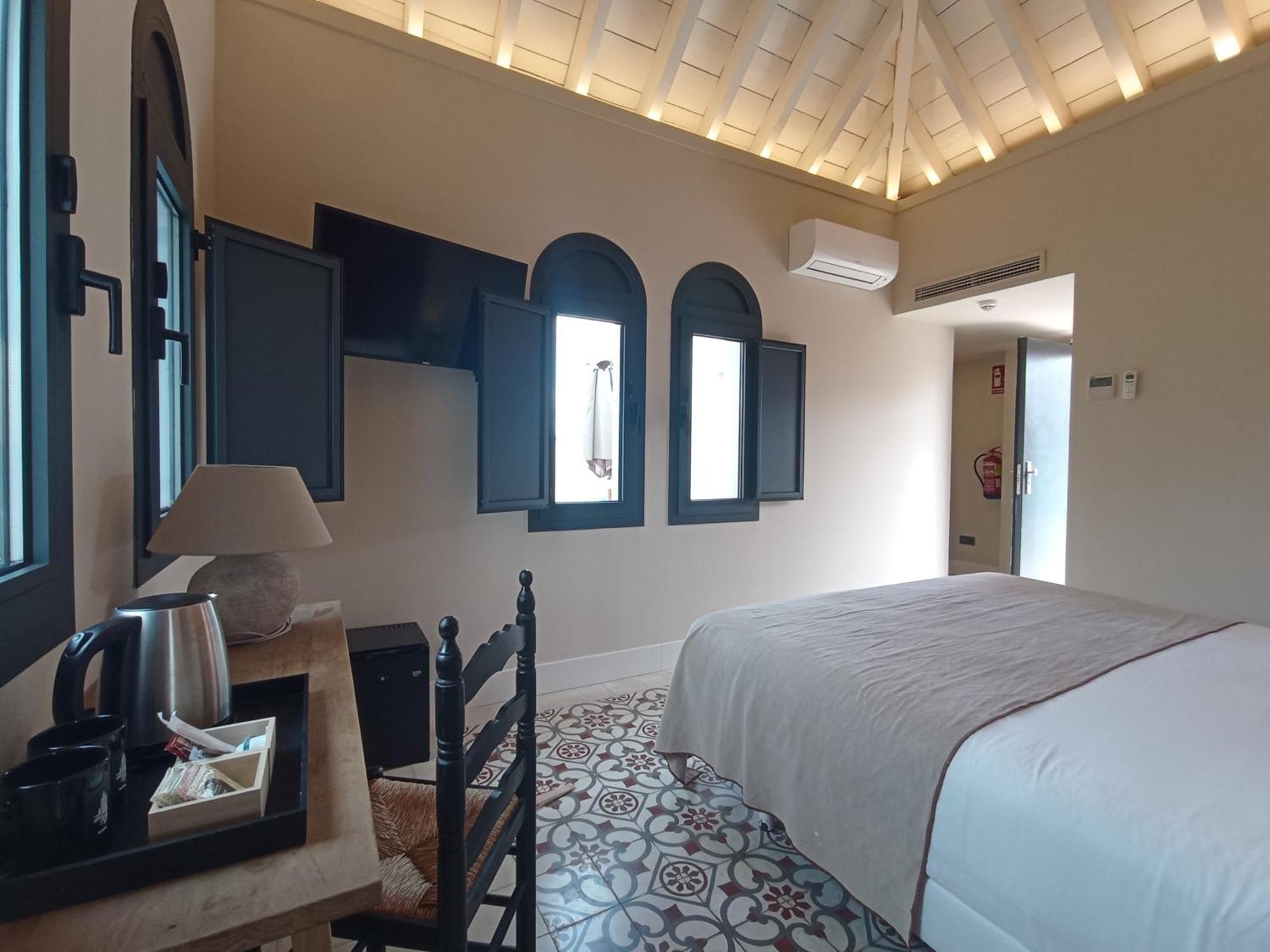 Hotel Uma Parada Del Marques 3*